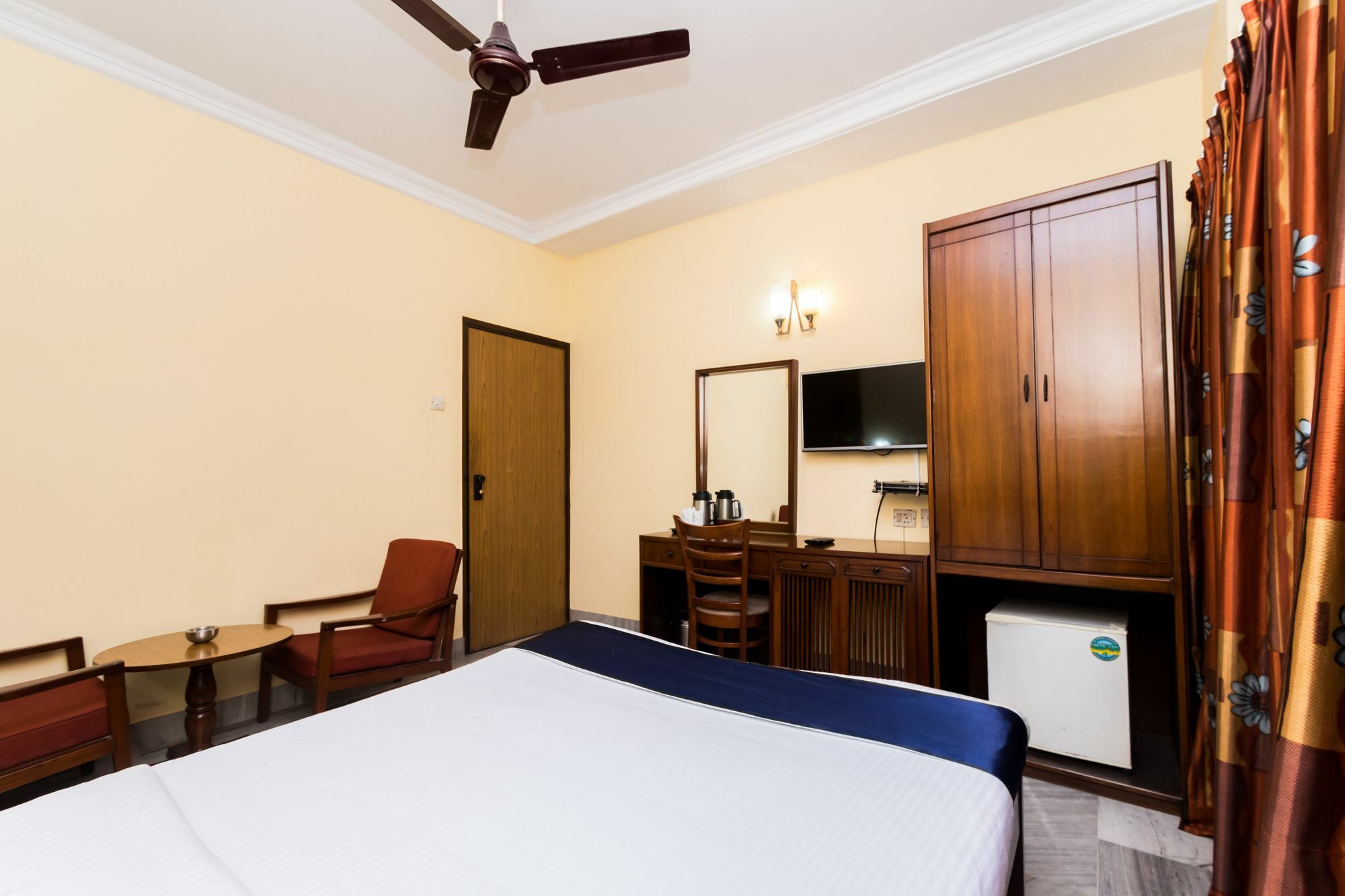 Oyo 4621 Hotel Camac Plaza Calcuta Exterior foto